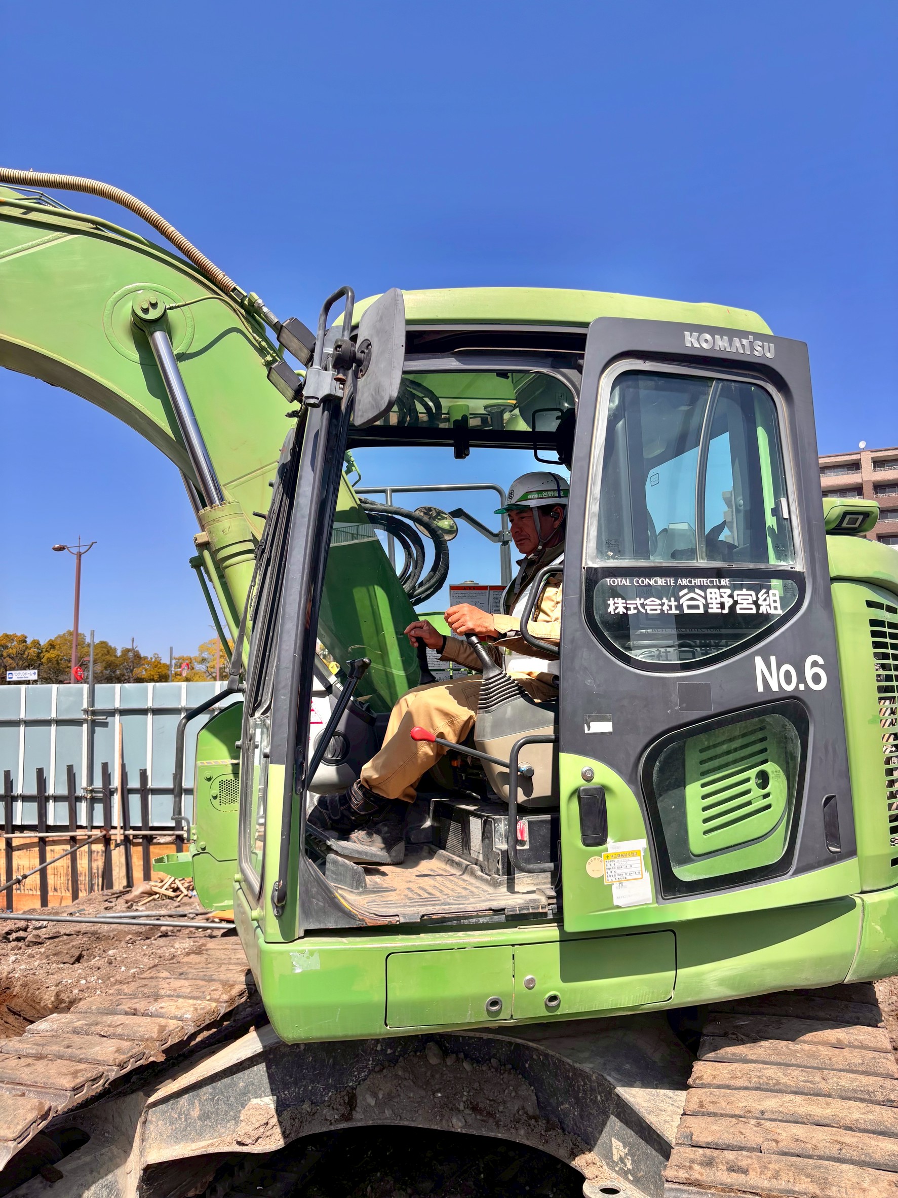 重機オペレーター写真1